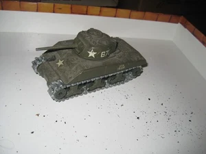 M4 A3 Sherman Tank by Solido, No 231 from 1972 diecast in 1:50 scale - Picture 1 of 4