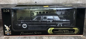 Road Signature Presidential Series 1972 Lincoln Continental Reagan Car New 1:24 - Picture 1 of 6