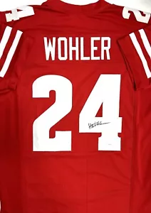 Camiseta deportiva tejones Hunter Wohler firmada réplica personalizada Wisconsin roja AUTO - JSA - Imagen 1 de 3