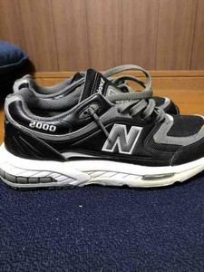 new balance 2000
