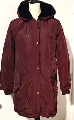 ABRIGO DE INVIERNO GAP PARKA CIRUELA PIMALOFT CON CAPUCHA Y FORRO POLAR NEGRO ACOLCHADO XS Foto 1 de 4