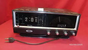 ZENITH C472W-3 Circolo del Suono, Sveglia Flip, Radio AM/FM - Per Ricambi/Riparazione - Foto 1 di 6