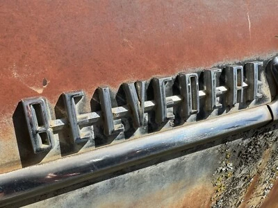 Plymouth Belvedere 1961 conductor lado izquierdo bloque letra emblema Foto 1 de 3