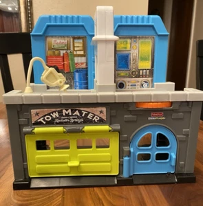 Fisher Price Little People Mater Mechaniker Garage Autowäsche NUR 2011 Mattel Play - Bild 1 von 11