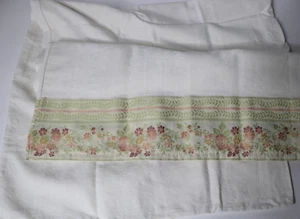 3 fundas de almohada Artelier Martex de algodón King recortadas en diseño floral francés de 4" - Imagen 1 de 8