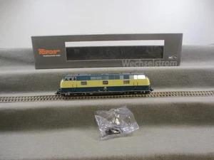 Roco Spur H0 68843 AC Diesellok BR 221 143-1 der DB DSS DCC Digital ESU in OVP - Bild 1 von 7