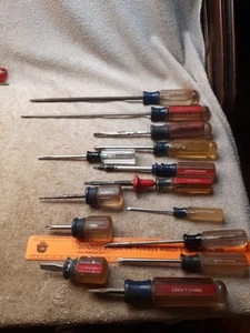 Vintage Handwerker Schraubendreher Lot 14 gemischte Serien rote & blaue Griffe USA - Bild 1 von 14