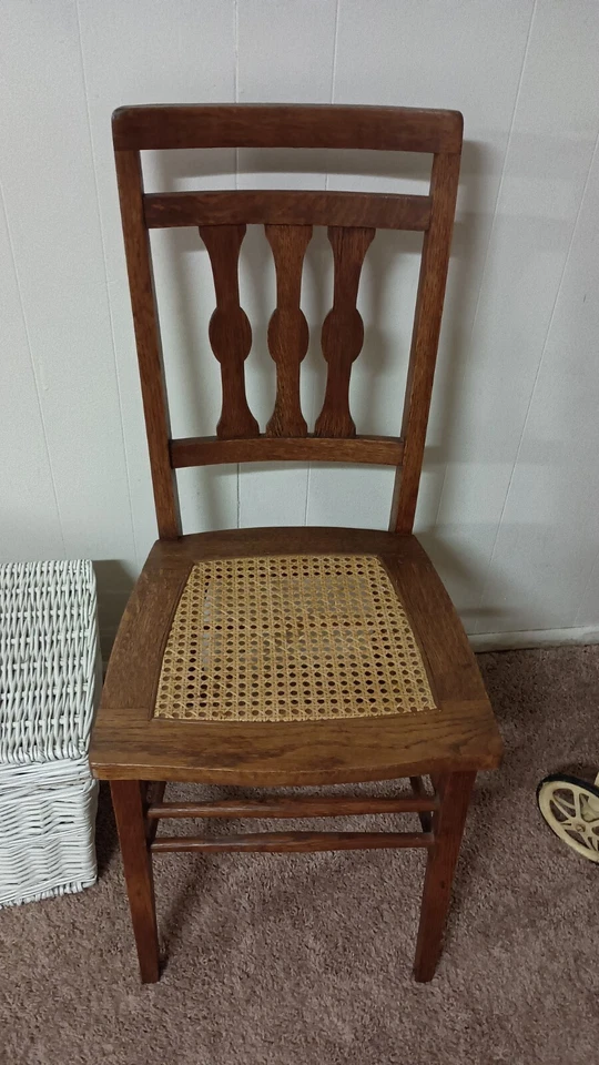 Antiguo asiento de caña de mimbre tocador de madera sin brazos silla de mesa peldaños ~raro~ Foto 1 de 4