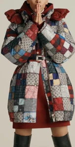 Parka con Capucha Tommy Hilfiger Colección Patchwork Plumón M L NUEVA NUEVA CON ETIQUETAS RARA - Imagen 1 de 12