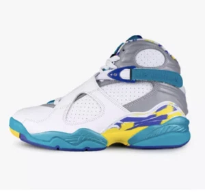 NIKE WOMENS TRAINERS AIR JORDAN 8 RETRO UK 4.5 EUR 38 WHITE/MULTI (CI1236-100) - Picture 1 of 7