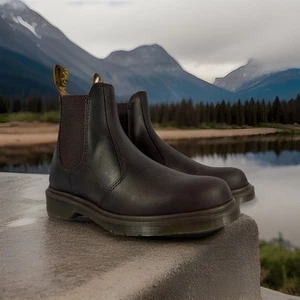 Dr. Doc Martens Air Wair Embury Chelsea BOOTS aw004 Black Slip On Men 9/Women 10 - Picture 1 of 4