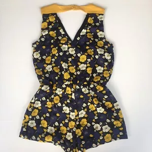 Pagliaccetto Peach Love nuovo donna piccolo giallo navy floreale buco della serratura foderato sul retro - Foto 1 di 4