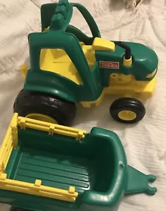 Vintage 2 Piece 1992 Tonka Plastic Green / Yellow Tractor with Trailer Wagon Toy - Picture 1 of 5