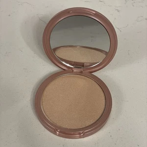 Josie Maran Argan Illuminizing Powder 0.28 oz - Picture 1 of 3