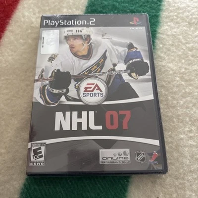 EA Sports NHL 07 PS2 Etiqueta Negra Nuevo Precintado. Bonito sello limpio marcado EA. Foto 1 de 4