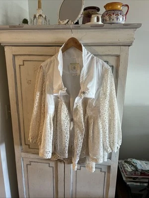 Chaqueta cortavientos Anthropologie Hei Hei con ojales talla M nueva sin etiquetas  Foto 1 de 4