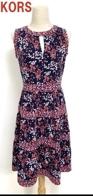 Vestido Michael Kors Sin Mangas Floral En Niveles Negro Rosa Diseño Floral Grande Nuevo con Etiquetas Foto 1 de 4