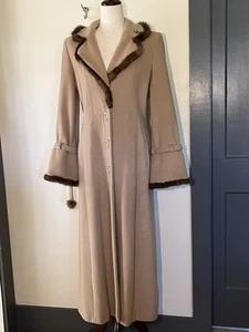 Dana Buchman langer Mantel mit Knopfleiste beige Wolle/Angora Fellbesatz Damengröße 6 - Bild 1 von 19