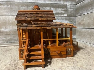 Vintage handgefertigte Holz Schmuckschatulle detaillierte Mini Kabine 15" x 12" x 12" Volkskunst - Bild 1 von 12