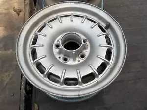 72-85 Mercedes 350 450 380 SL SLC factory Alloy BUNDT wheel 14" no CURB rash - Picture 1 of 9