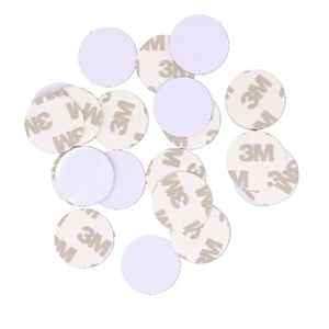 100PCS RFID 125khz EM ID Card TK4100 Chip 25mm ID Coin adesivo per tracciamento auto - Foto 1 di 1