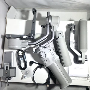 DJI - RS 4 Mini Combo 3-Axis Gimbal Stabilizer - Gray - Grade B *NO TRACKER* - Picture 1 of 8