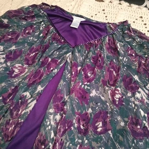 Camisa Siluetas Mujer 3X Púrpura Floral Manga 3/4 Frente Dividido Primavera Pascua - Imagen 1 de 11