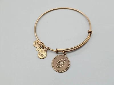 Brazalete Brazalete Alex & Ani Oro "Inicial C Monograma" Vintage Oro Dije ✨️ Foto 1 de 4