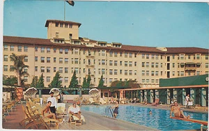 Los Angeles Ambassador Sun Club Pool CA Postcard - Picture 1 of 2