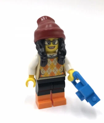 LEGO Talented Hipster Photographer minifigure Fall 2023 Store Exclusive - Image 1 of 4