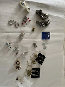 Junk drawer earrings variety gold and silver tone multi colors 16 Pairs - Picture 1 of 21