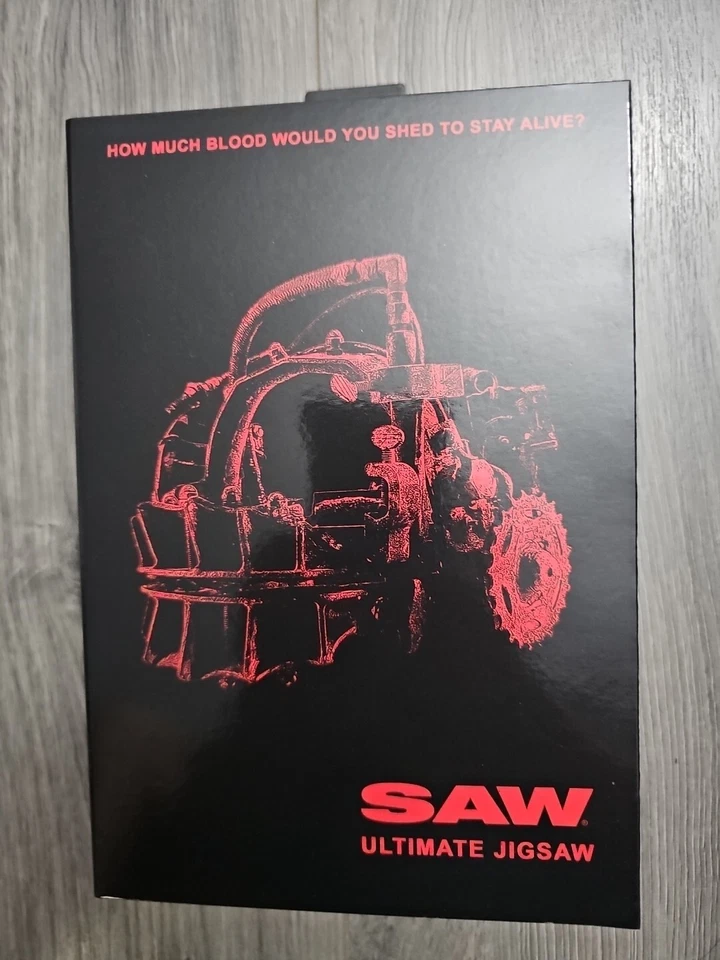 NECA Saw Ultimate JIGSAW Killer in Red Robe/Cloak Action Figure