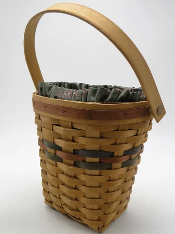 1993 Longaberger Half Circle Hanging Basket w liner & protector 8in high Cover