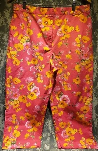 Emma James Capri Pants Women Size 12 Liz Claiborne Company Floral Pink Stretch - Picture 1 of 4