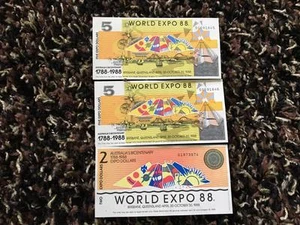 Lot (3) World Expo 1988 Australia (2) $5 (1) $2 Expo Dollars Crisp NM MNT Cond - Bild 1 von 2