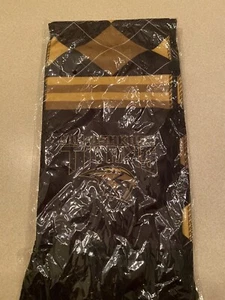 University of Wisconsin Oshkosh Titans Argyle Scarf New Sealed Black/gold/brown - Picture 1 of 3