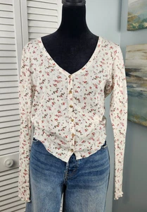 Rue 21 Henley Top L weiß Blumen gerippt Baumwolle Knopfleiste cropped weich Mädchen - Bild 1 von 7