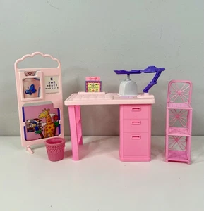 Barbie Mattel vintage années 90 tant à faire centre de soins bébé - Photo 1/2