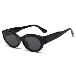 Sonnenbrille mit Anti-Blaulichtschutz stilvolles Accessoire für Damen - Picture 1 of 2