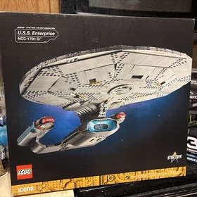 Lego 10356 Star Trek U.S.S. Enterprise NCC-1701-D 3600pc Set