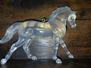 Clearware adorno en blanco Breyer compañero de establo caballo vacaciones regalo de Navidad - Imagen 1 de 1