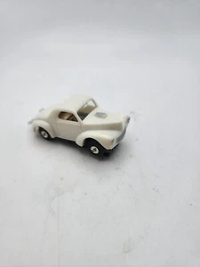 Johnny Lightning T-Jet 500 Slot Car, 41 Willy"s Gasser White Tjet Chassis Wow - Picture 1 of 2