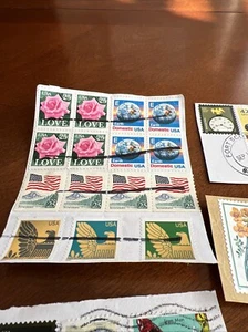32 U.S. stamps LOT - 1980's - 2020s - Old - Picture 1 of 9