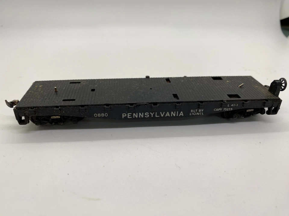 Lionel Flatcar  Pennsylvania 0880 HO Scale (Maintenance Car) - Image 1 of 4