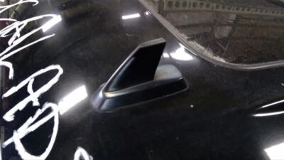 Cadillac ESCALADE  2012 Antenna w/ Navigation 1020813 - Image 1 of 4