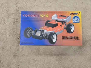 Associated 9064 1/10 Yokomo YZ-10 Classic 4WD Competition Off-Rd Racing Car Kit - Picture 1 of 3