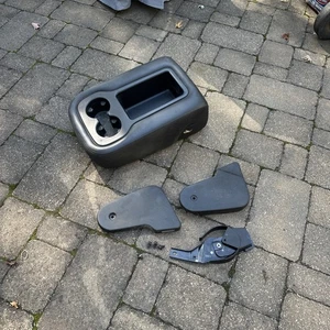 07-13 Chevy Silverado Sierra Jump Seat Arm Rest Armrest Center Console-BLACK - Foto 1 di 6