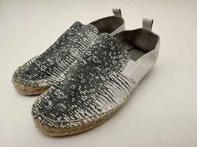6 M VINCE EMBOSSED GRAY SNAKESKIN PRINT LEATHER SLIP ON ESPADRILLE FLATS Sneaker - Image 1 of 4