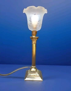 VINTAGE BRASS CORINTHIAN COLMN LAMP TABLE LAMP GLASS SHADE FREE STANDING - Picture 1 of 15