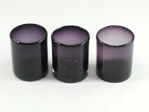 Vasos de vidrio soplado a mano William Sonoma de amatista de 3 piezas - Imagen 1 de 5